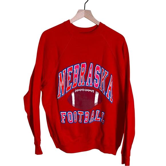 NCAA Sweaters - VINTAGE NEBRASKA 90s graphic collegiate football crewneck XL
